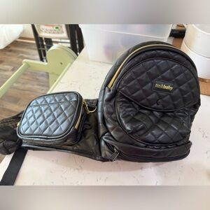 Tushbaby Vegan Leather Black Quilted Baby Hip Carrier